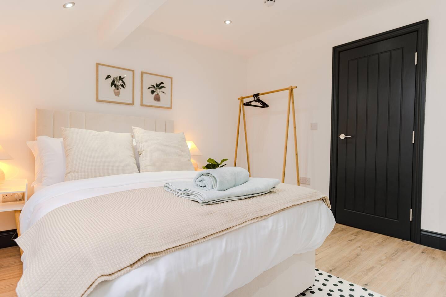 Stunning Sky view 2 BR Flat - Home Away from Home3